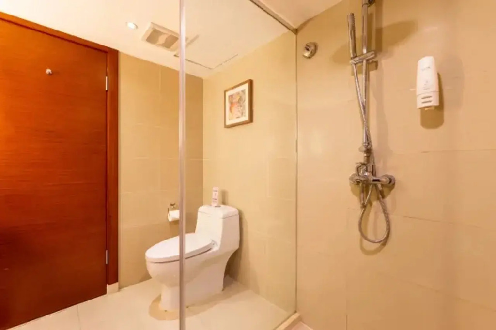 Ease Hotel Shenyang Palace Zhongjie Metro Station