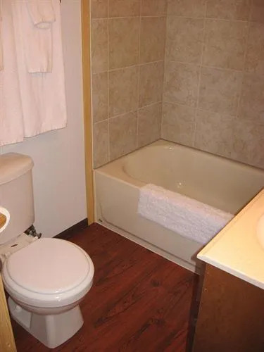 Crater Lake Inn & Retreat