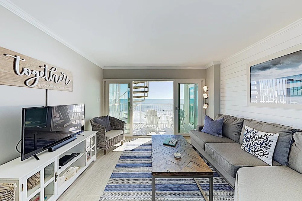 New Listing! Chic Ocean-View Condo W/ Rooftop Deck Condo