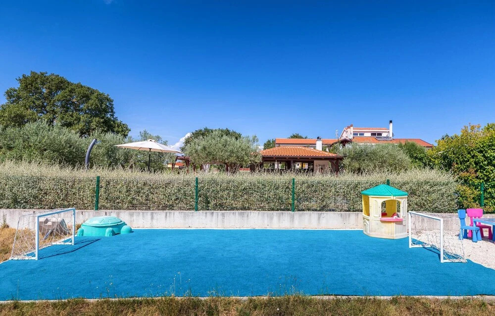Stunning Apartment in Pula With 3 Bedrooms, Wifi and Outdoor Swimming Pool