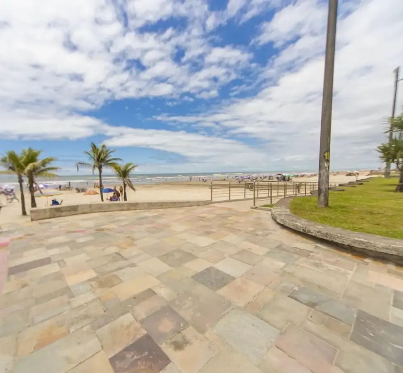 Apto Pet Friendly Beira-mar c Garagem no Boqueir o