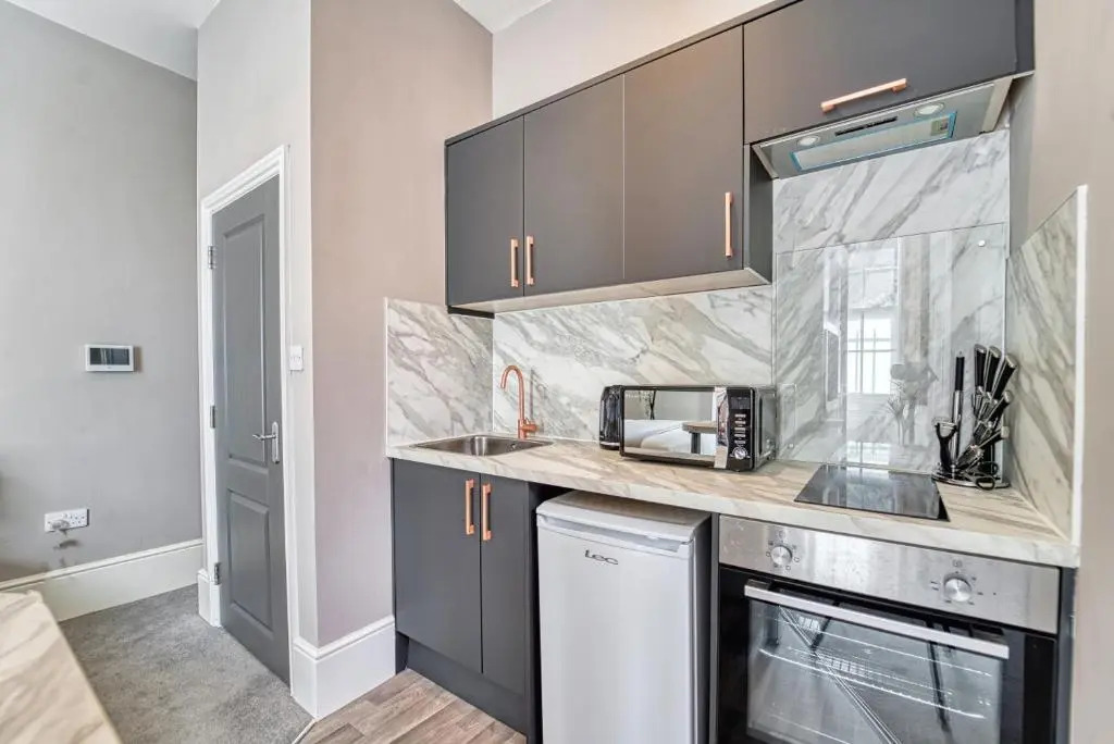 Stylish Worcester Studio Apartment
