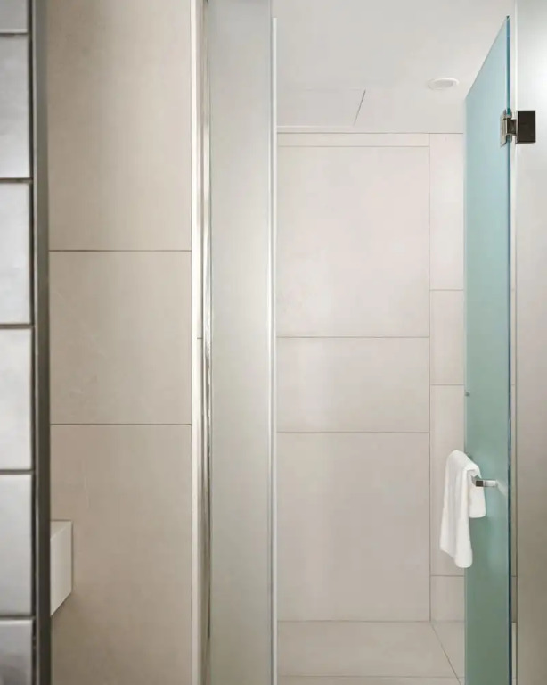 Triple E Hotel Metro Ben Thanh