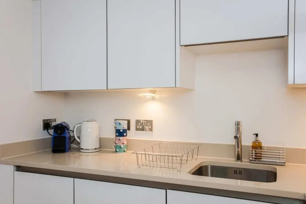 Stunning Modern 1 Bedroom Apartment Near Canary Wharf