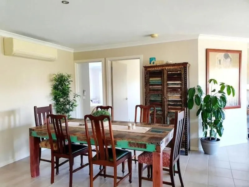 Scenic Villa-Second Storey