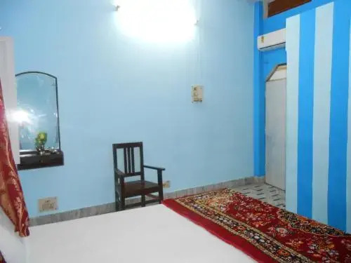 Elvis Guest House