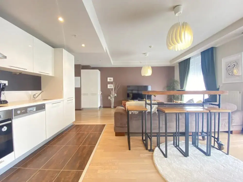 Chic Residence Flat With Central Location In Sisli