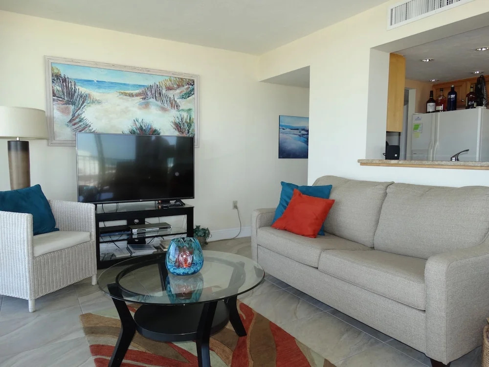 Our House at the Beach W-702 2 Bedrooms 2 Bathrooms Condo