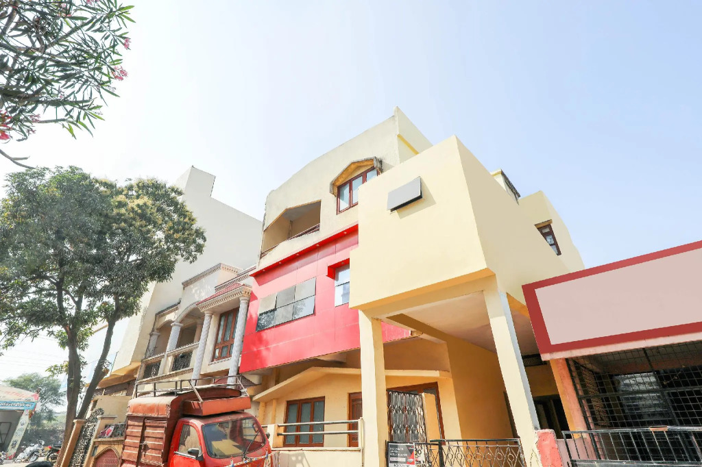 SPOT ON 69710 Hotel Indraprasth