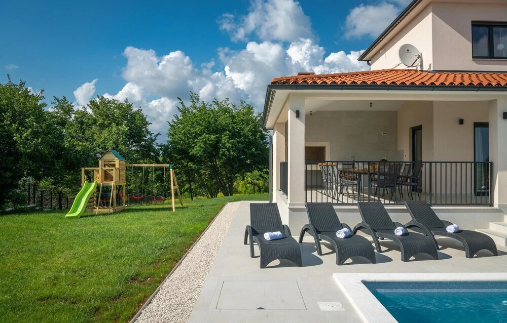 Gorgeous Home In Prodol