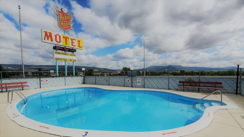 Robin Hood Motel