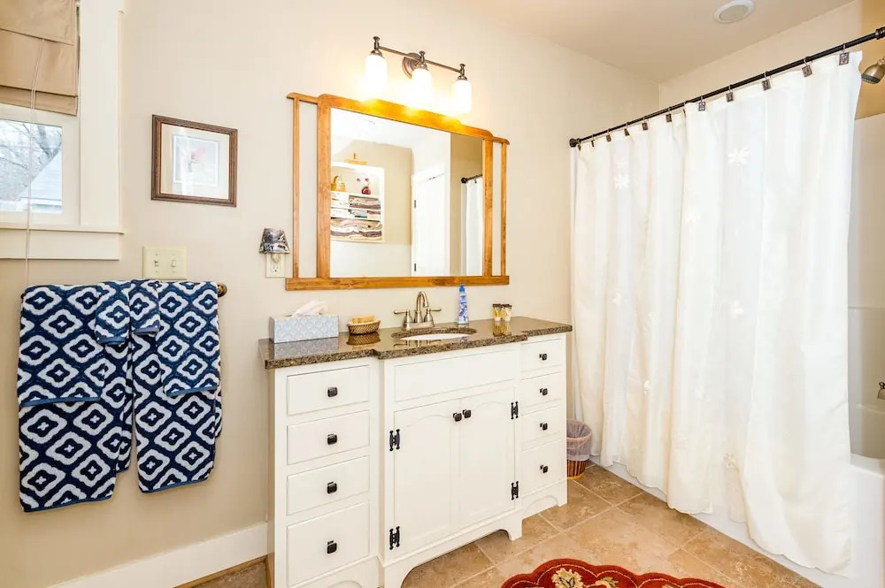 205 Kerlee Heights Home