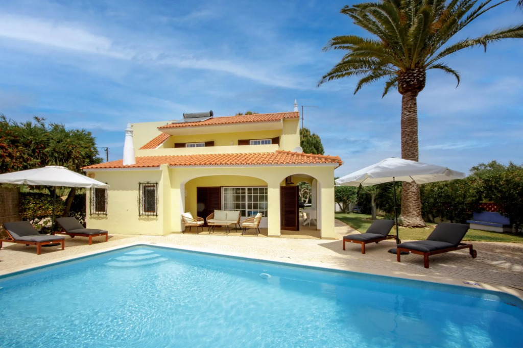 Villa Angelica by Portucasa