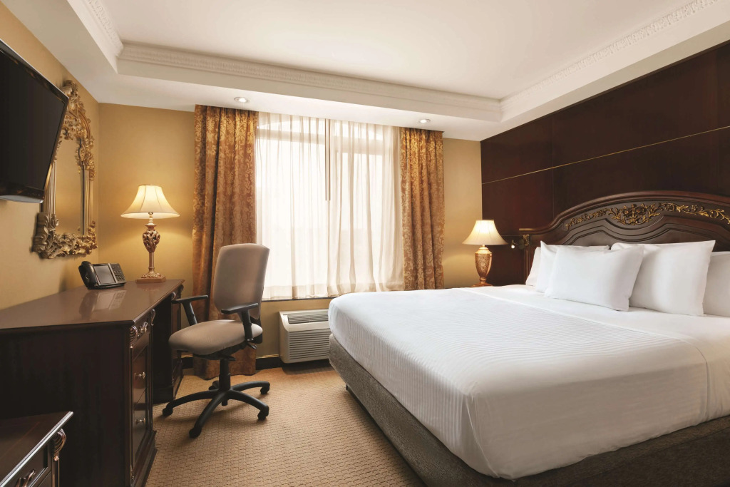 Radisson Hotel Toronto Airport West