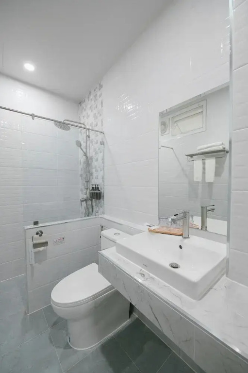 Eng Fah Luang Hotel