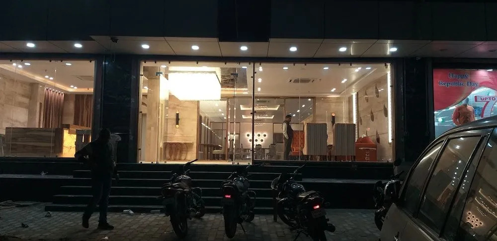 Hotel palm luxury inn