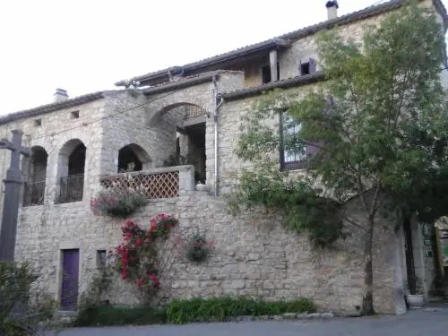 Domaine de Peyre Brune - Gite de Charme En Ardeche du Sud