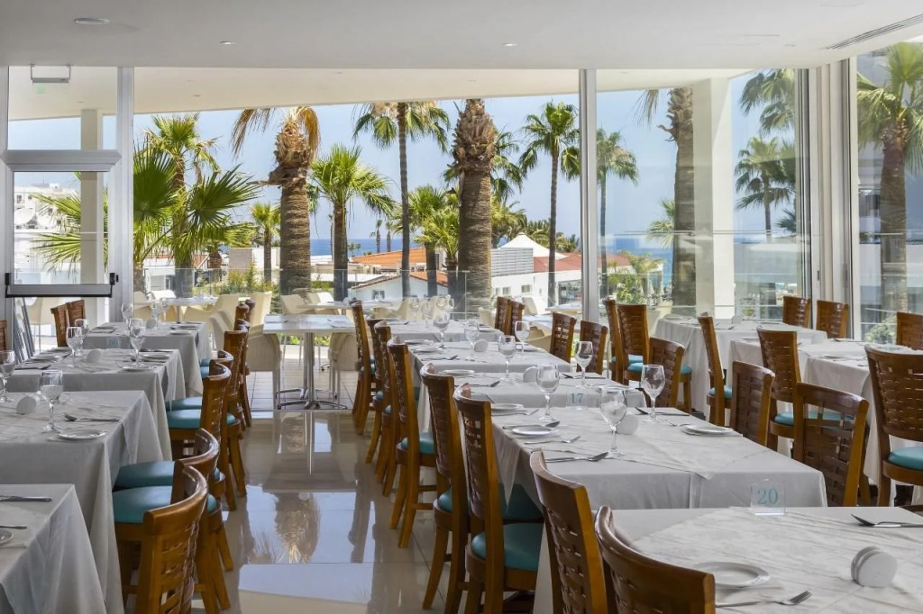 Tsokkos Protaras Beach Hotel