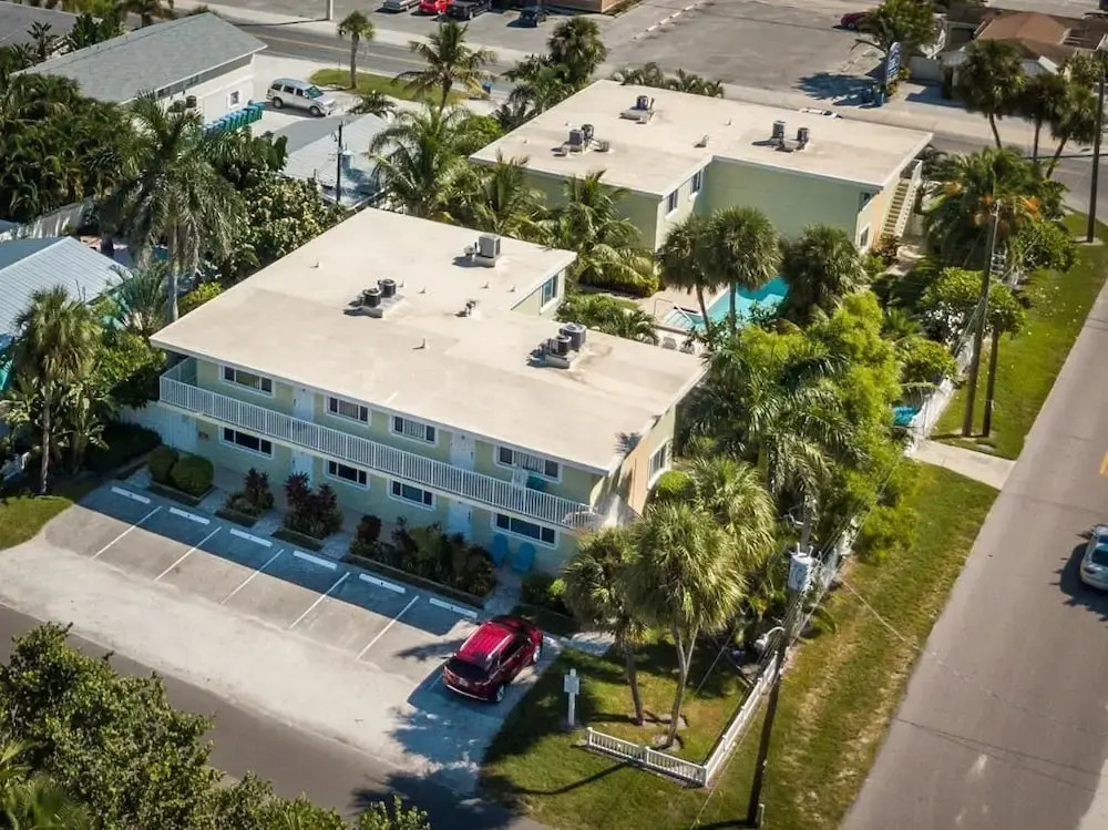 Palm Cay 5