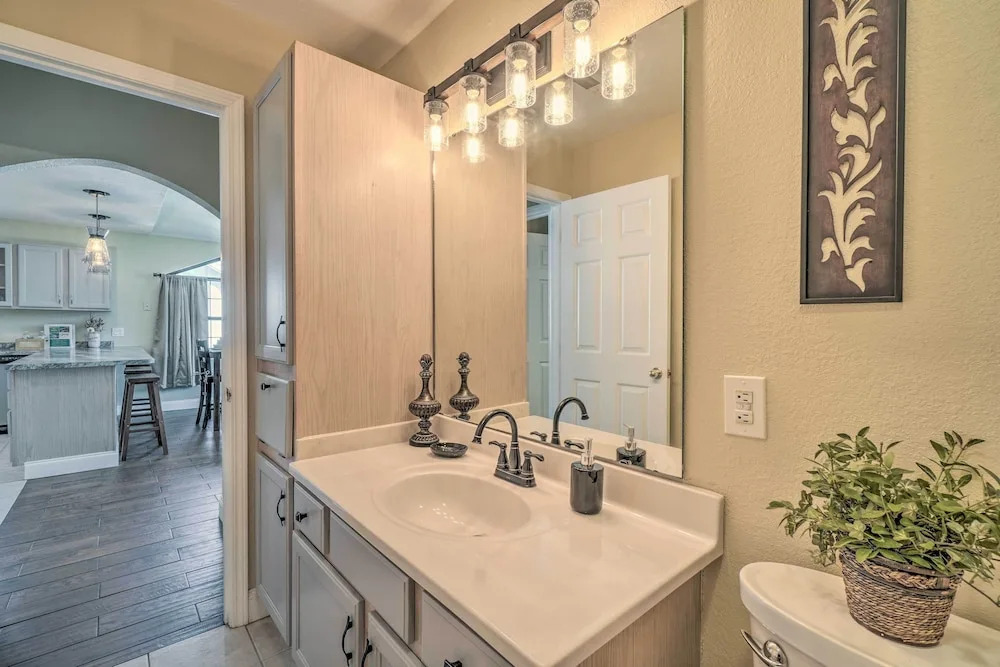 1 Block to Branson Strip: Condo w/ Views & Pool!