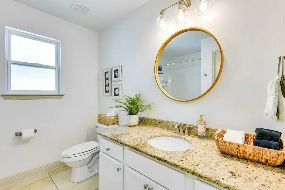 Salty Rose Inn by Avantstay Inlet Beach Home w/ Porch, Firepit & Pool Access