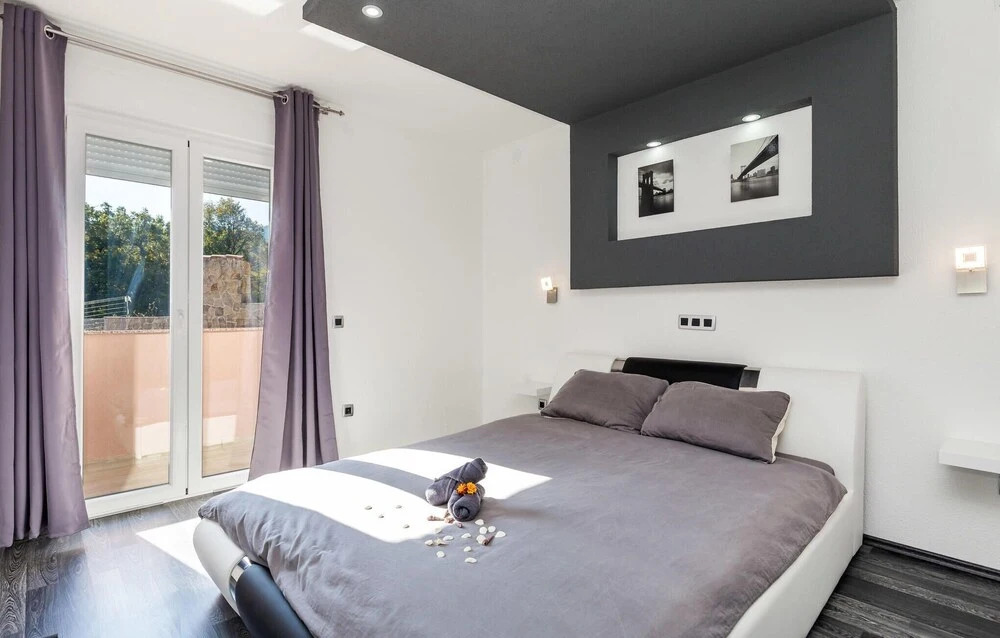 Awesome Home in Matulji With Wifi, Outdoor Swimming Pool and 3 Bedrooms