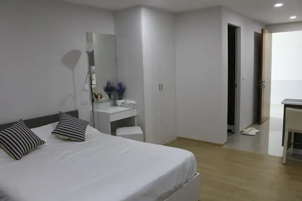 Ozone Condotel Apt 716