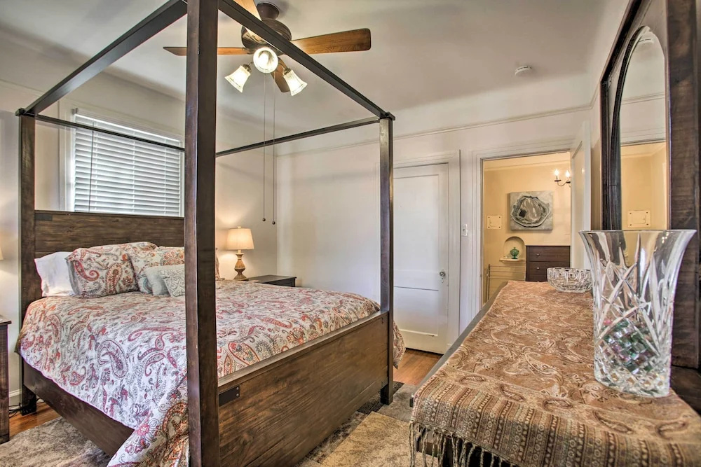 Soul & Style! Duplex Near French Quarter w/ Porch