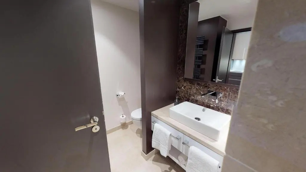 White Pearl Apartment 0.03
