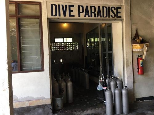 Paradise Palm Beach Bungalows and Dive Center