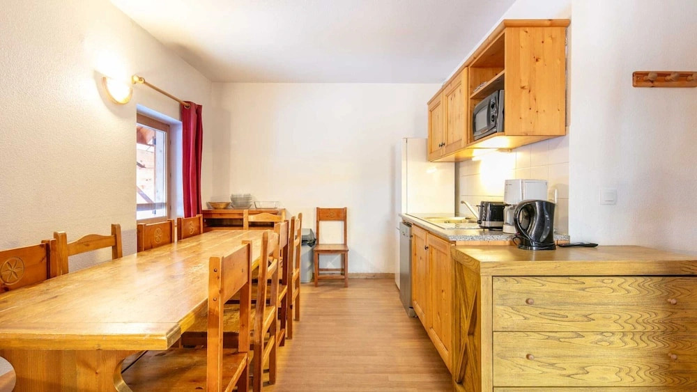 Pet-friendly Family Home With Balcony