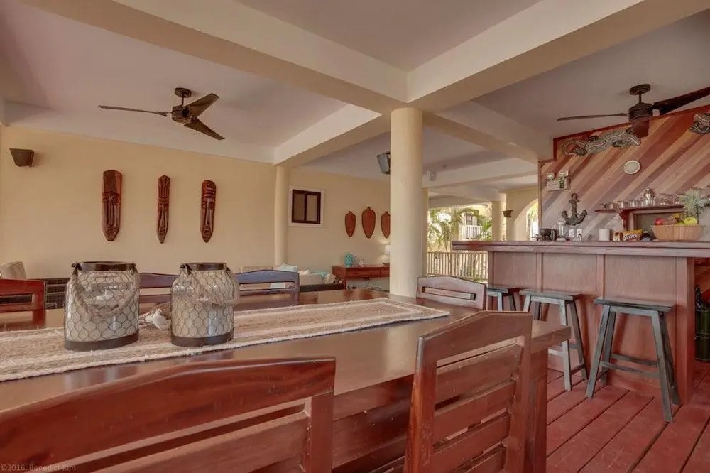 Mission Bay - Large 5 Bedroom Oceanfront w Pier and Pool