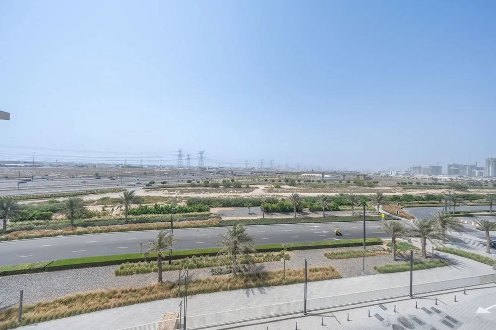 Dubai Hills Stunning 1 bed for 4 People