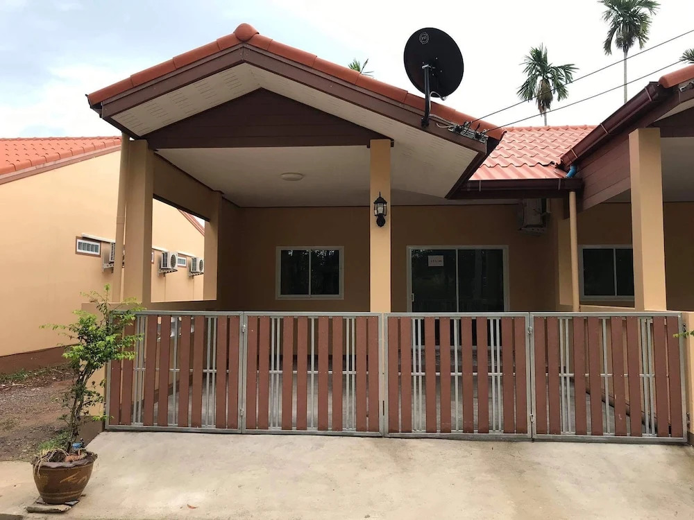 Golden Homes Resort