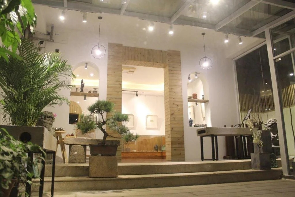 Rong Gallery Inn