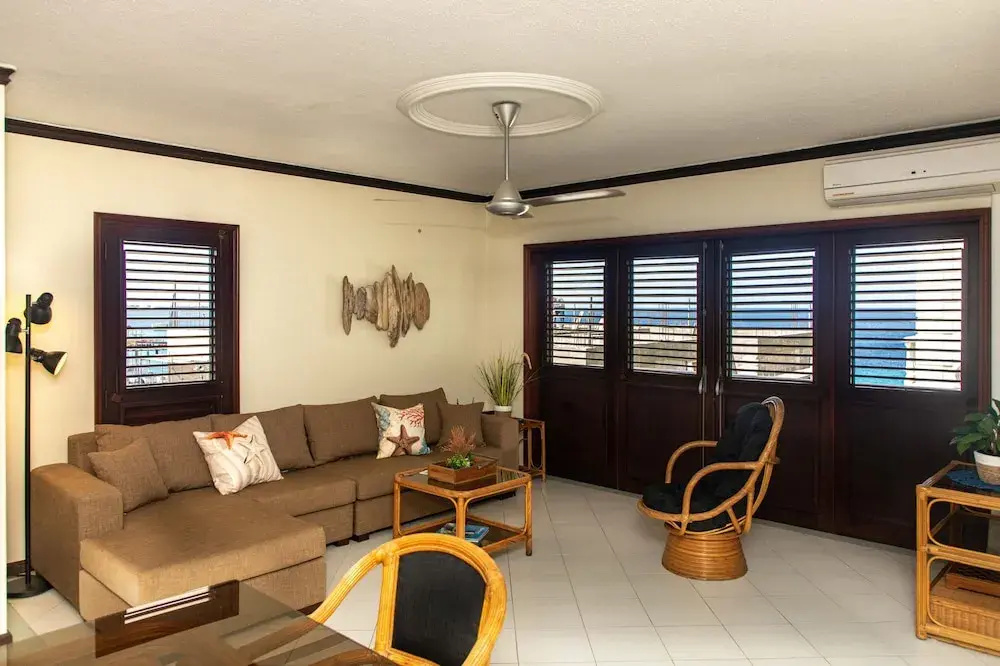 Club Nautico 6 with sea view