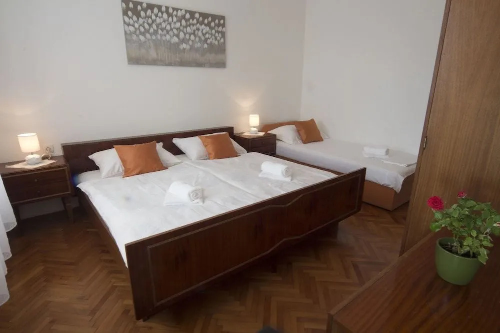 Ema Sun Apartment