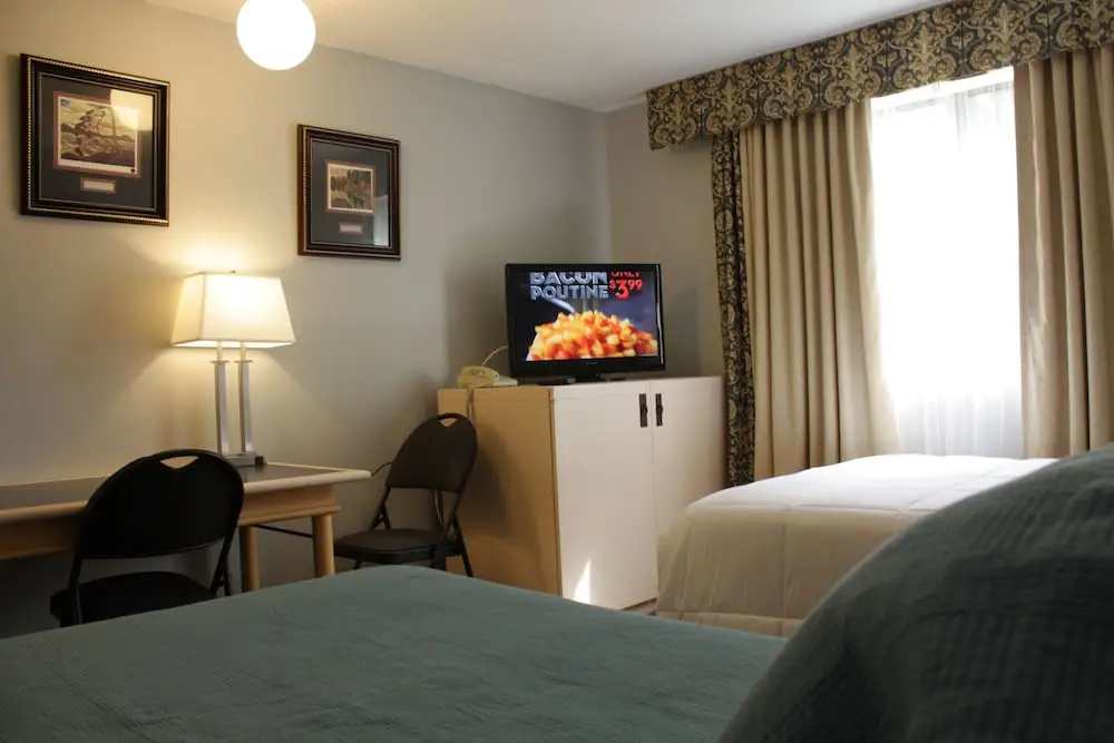 Hillcrest Motel