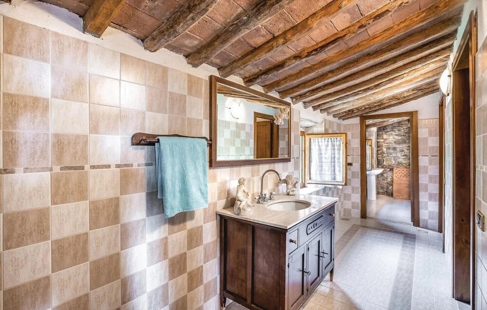 Amazing Home in Castellina in Chianti With 3 Bedrooms and Outdoor Swimming Pool