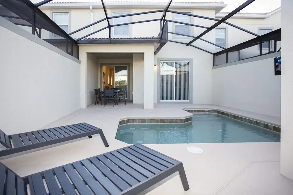 New 4 bdrms home at Champions Gate