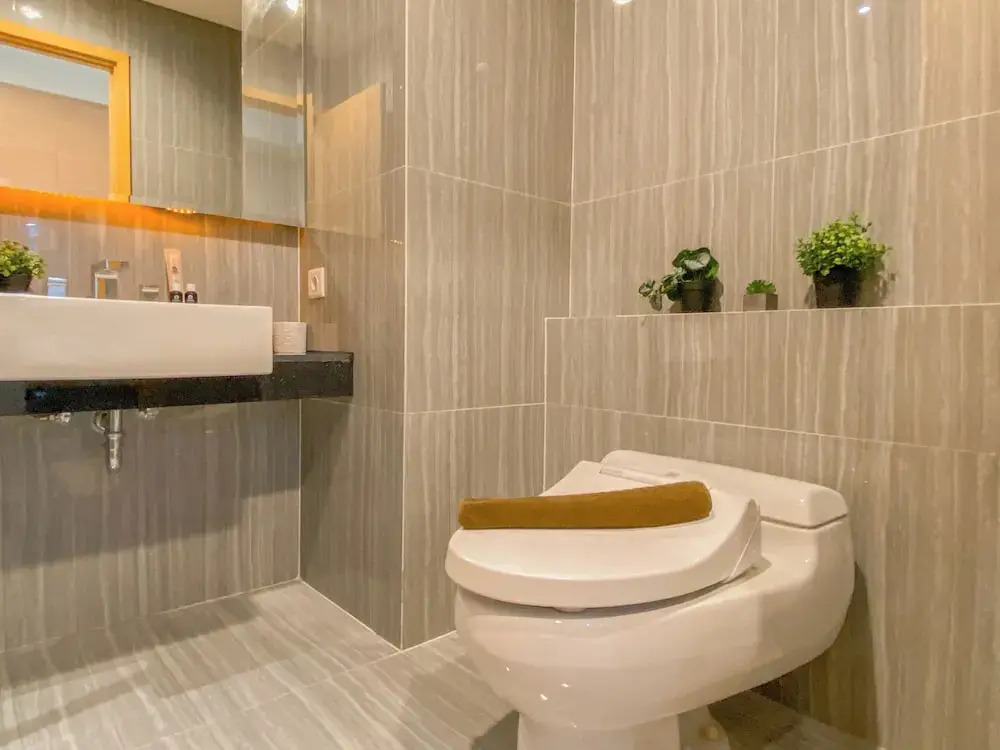 Wonderfully Warm And Homey Studio Apartment Capitol Suites