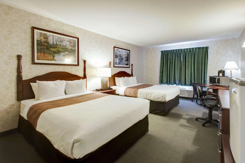 Ramada by Wyndham Nisku Edmonton Airport