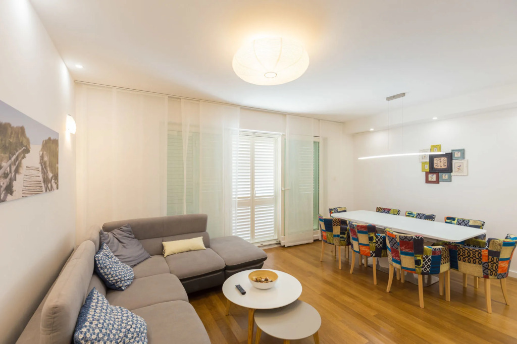 Antonios Luxury Suites