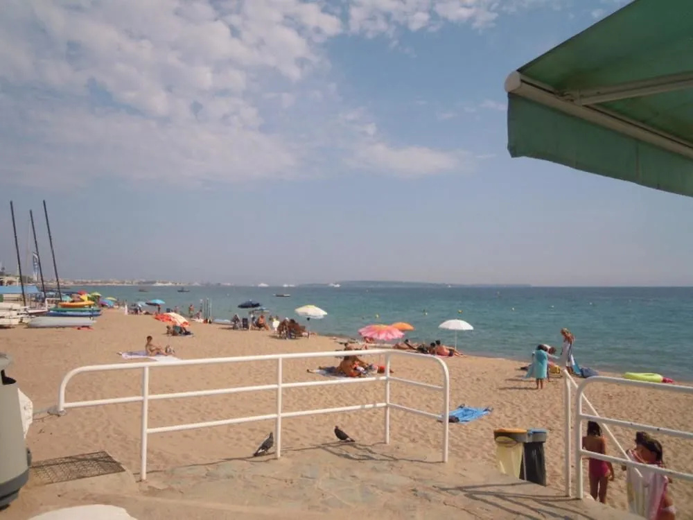 Apartment With 2 Bedrooms in Cannes, With Wonderful sea View, Furnishe