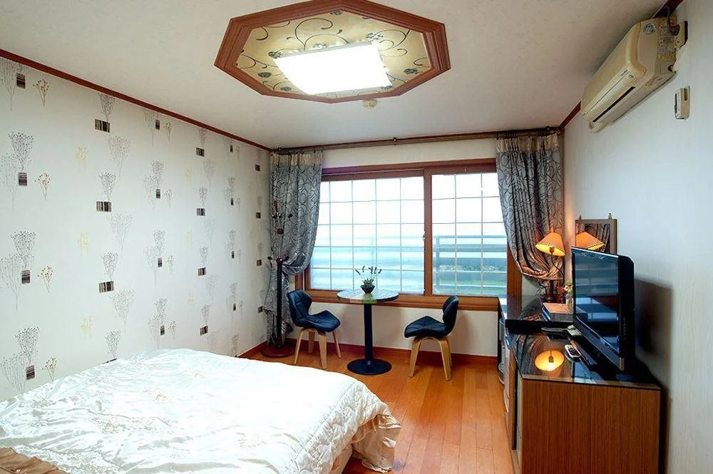 Jeju E-house Pension
