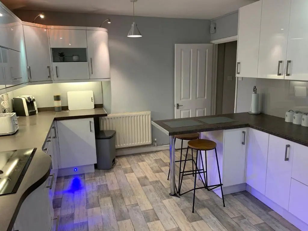 Westend Holiday Room 1 Brecon - Shared Bathroom