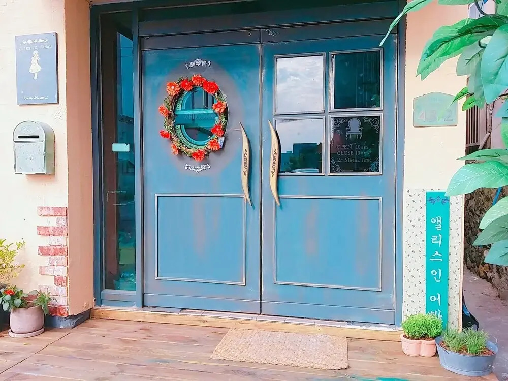 Jeju Alice in Urban Guest House