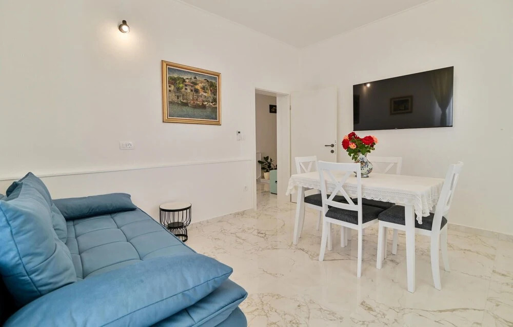 Stunning Home in Seget Donji With Wifi and 1 Bedrooms