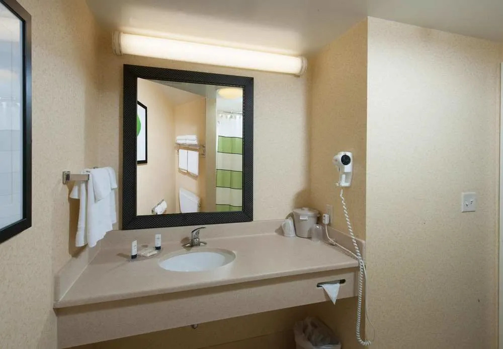 Fairfield Inn & Suites Brunswick Freeport