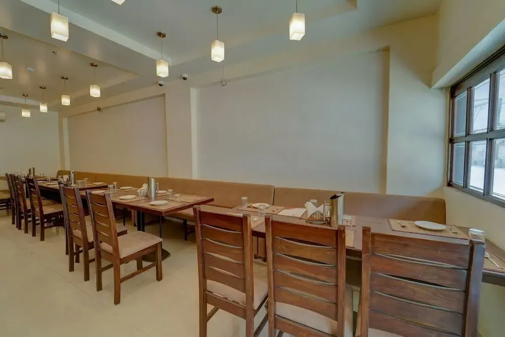 Raajpath Hotel Vadodara